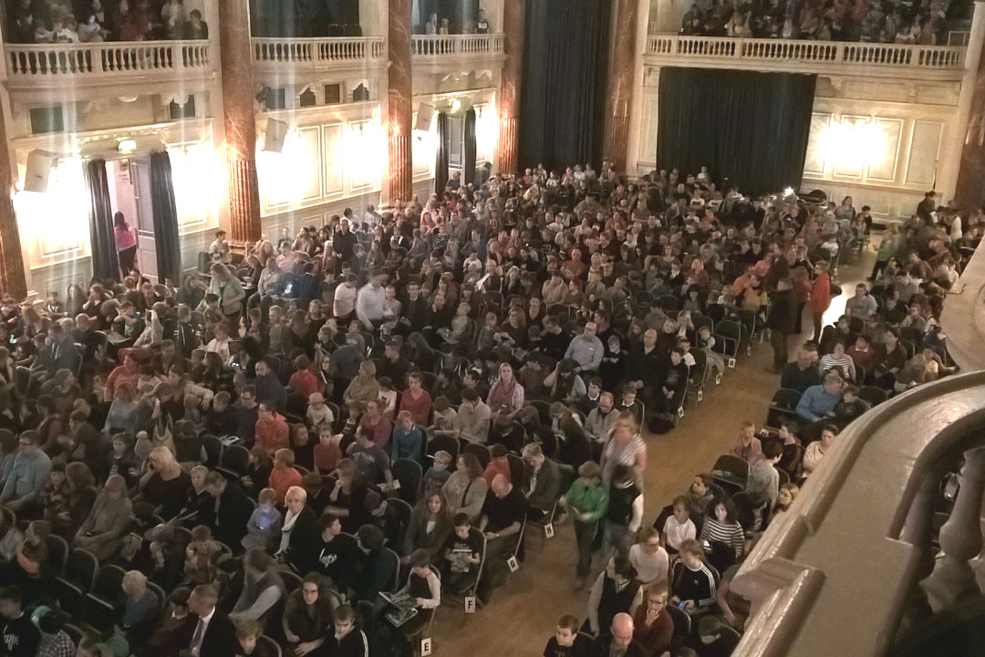 Large audiences in the Cheltenham Town Hall